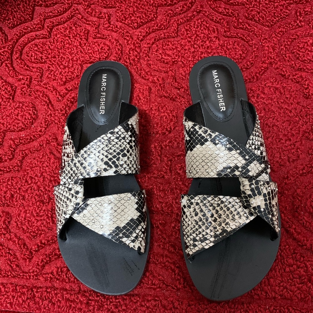 SnakeSkin Slides for the Spring and Summer.
